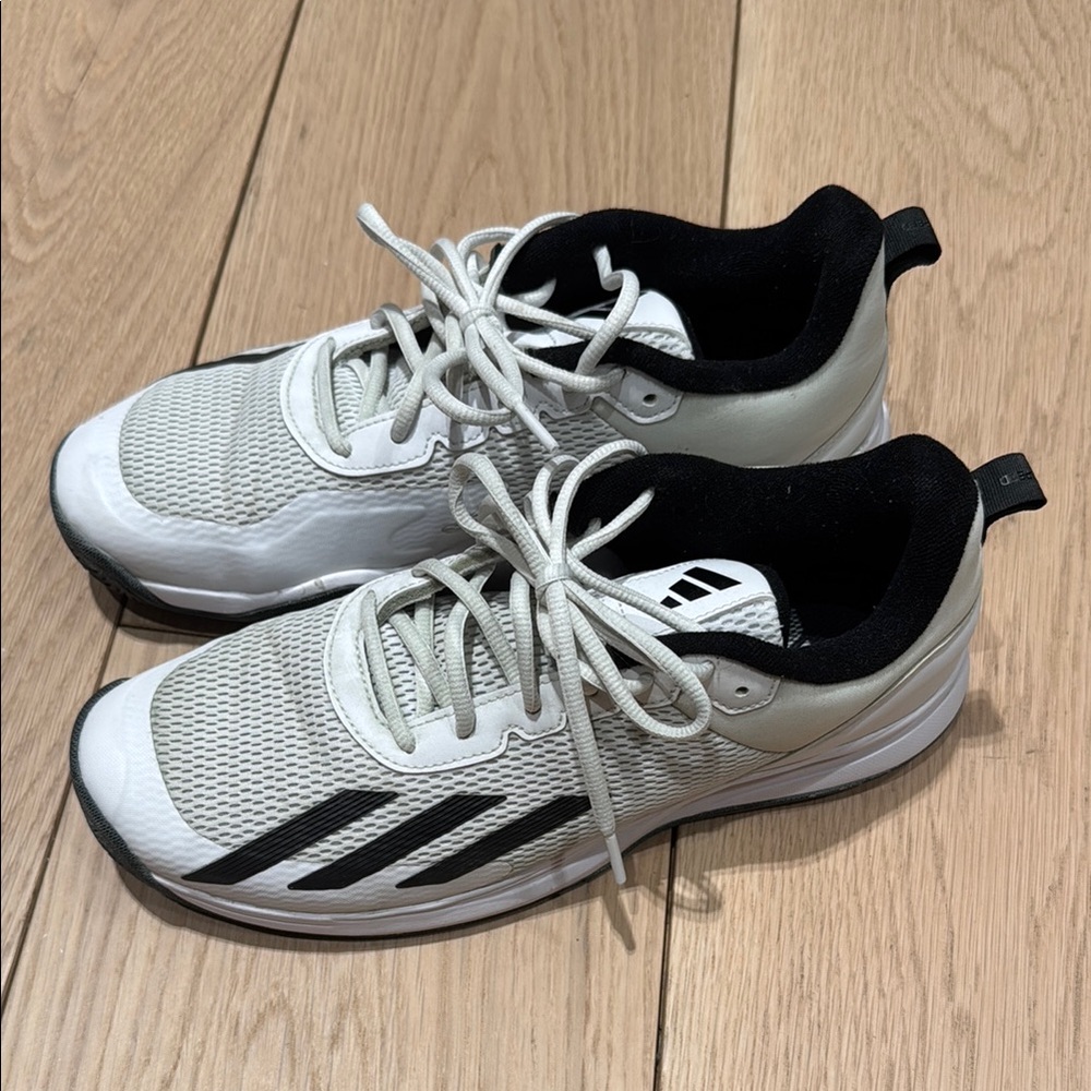 Adidas Men’s courtflash speed Tennis shoes - size 9.5